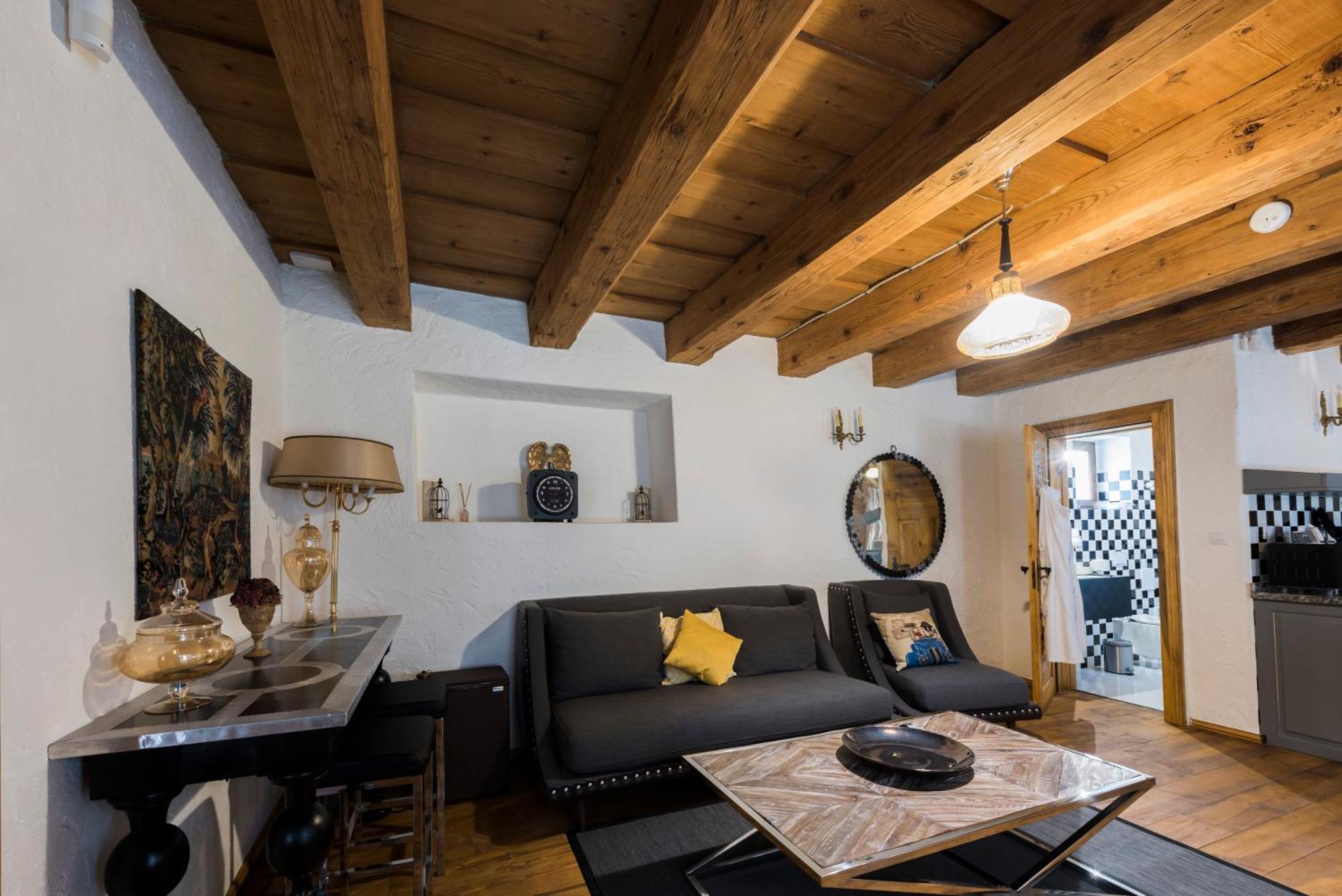 Casa Veche Aparthotel Μπρασόβ Δωμάτιο φωτογραφία