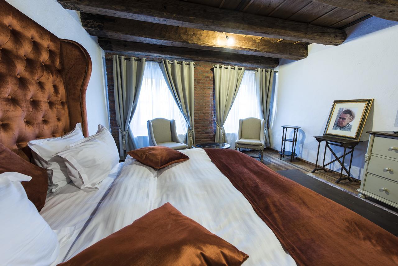 Casa Veche Aparthotel Μπρασόβ Δωμάτιο φωτογραφία