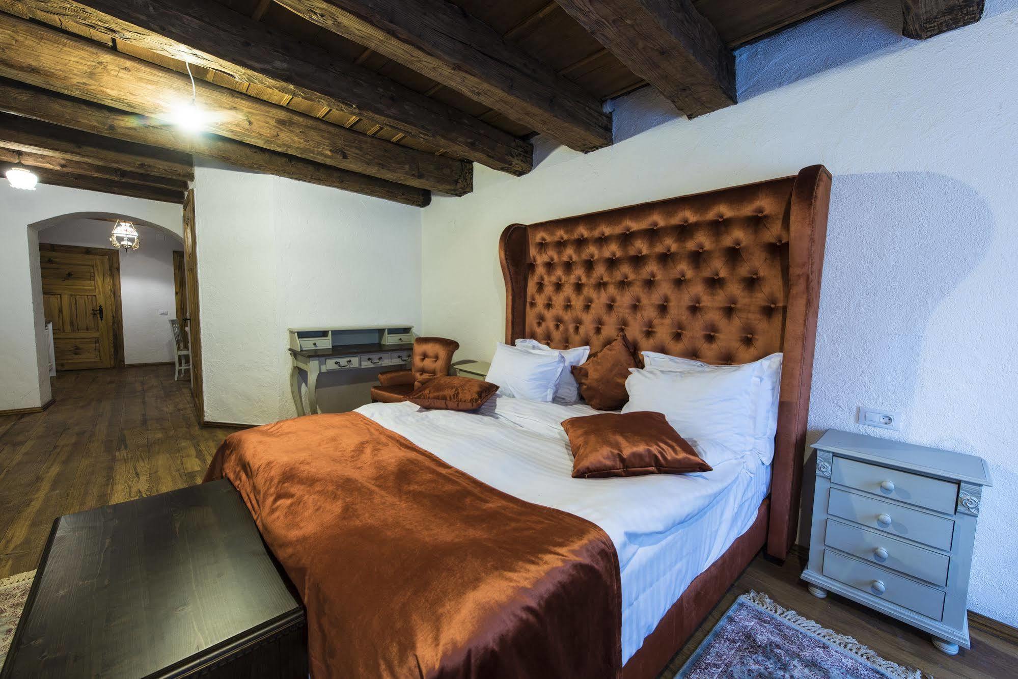 Casa Veche Aparthotel Μπρασόβ Εξωτερικό φωτογραφία